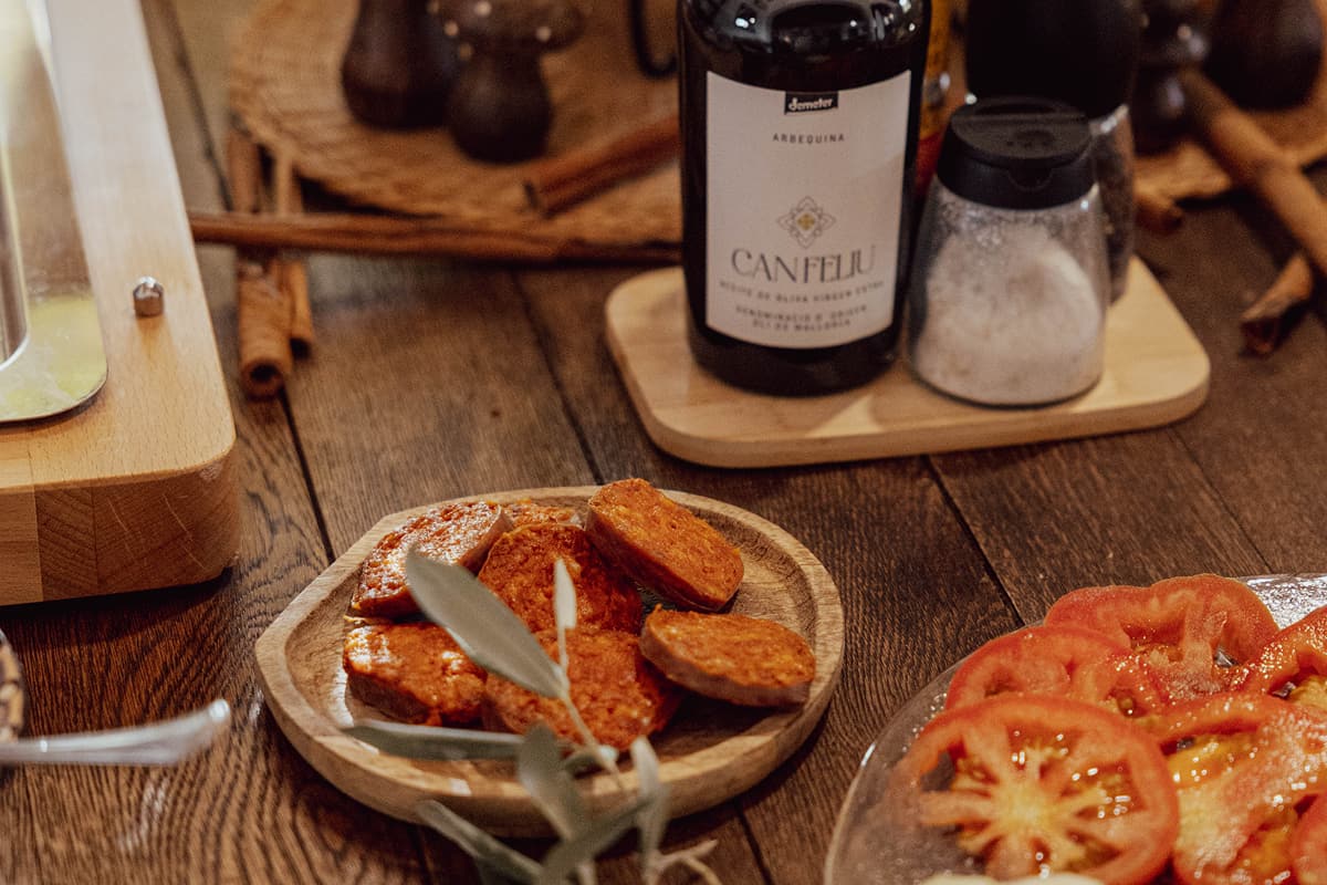 Sobrasada y tomate con aceite Can Feliu